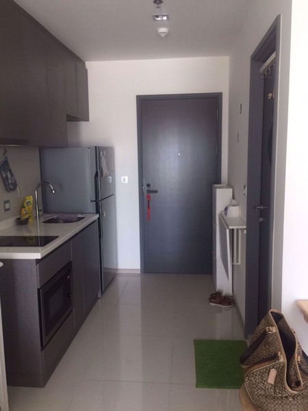 รูปภาพ Studio bed Condo in Rhythm Rangnam Thanonphayathai Sub District C09945