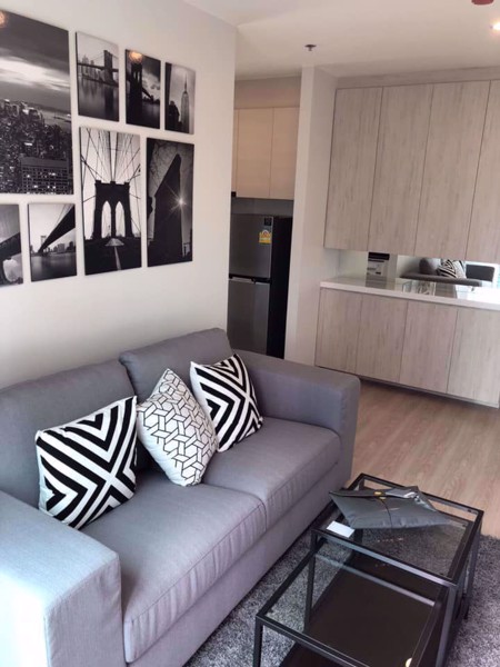 รูปภาพ 2 bed Condo in Noble Revolve Ratchada Huai Khwang Sub District C09952