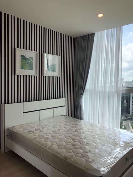 รูปภาพ 2 bed Condo in Noble Revolve Ratchada Huai Khwang Sub District C09952