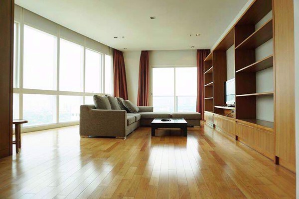 Picture of 3 bed Condo in Millennium Residence Khlongtoei Sub District C09954