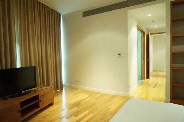 Picture of 3 bed Condo in Millennium Residence Khlongtoei Sub District C09954