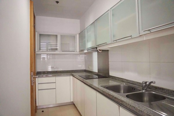 Picture of 3 bed Condo in Millennium Residence Khlongtoei Sub District C09954