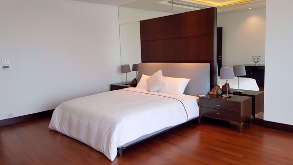 Picture of 3 bed Condo in Royal Residence Park Lumphini Sub District C10089