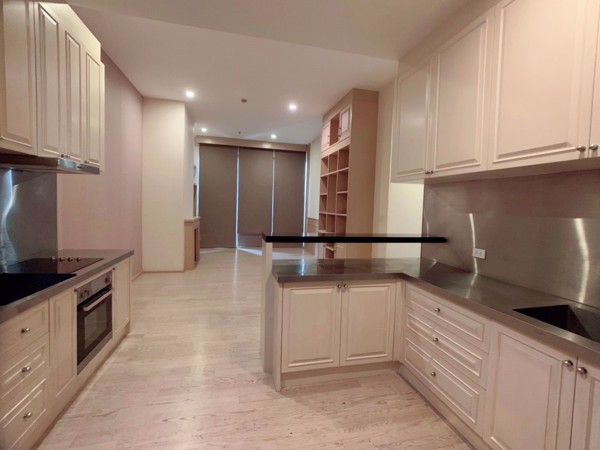 Picture of 2 bed Condo in Noble Remix Khlongtan Sub District C10099