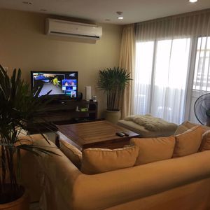 รูปภาพ 2 bed Condo in Richmond Palace Khlong Tan Nuea Sub District C10107