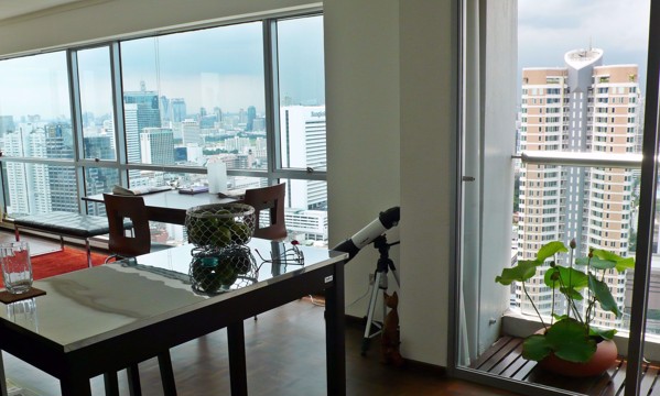 รูปภาพ 1 bed Condo in Silom Suite Silom Sub District C10113