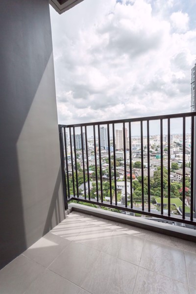 Picture of 1 bed Condo in The Base Park East Sukhumvit 77 Phrakhanongnuea Sub District C10128