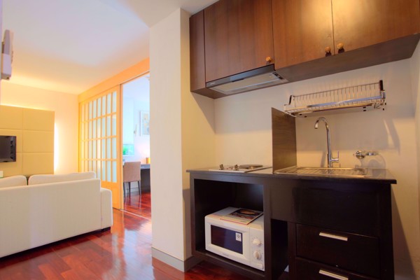 รูปภาพ 1 bed Condo in Mona Suite Khlong Toei Nuea Sub District C10181