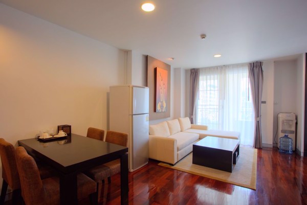 รูปภาพ 2 bed Condo in Mona Suite Khlong Toei Nuea Sub District C10182