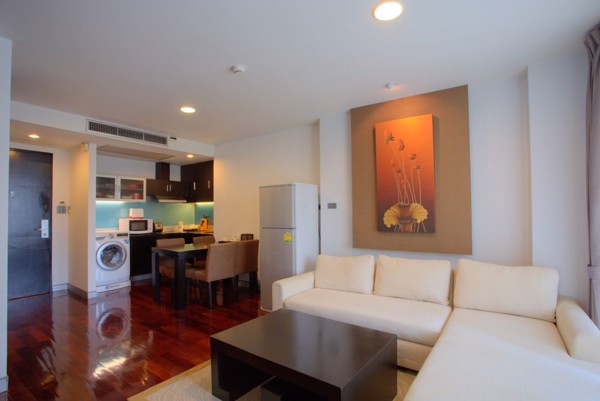 รูปภาพ 2 bed Condo in Mona Suite Khlong Toei Nuea Sub District C10182