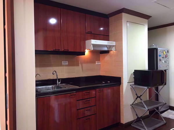 Picture of 1 bed Condo in Lake Avenue Khlongtan Sub District C10207