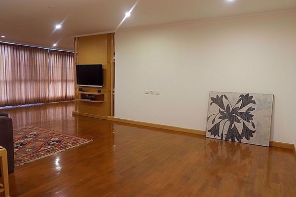 Picture of 3 bed Condo in GM Height Khlongtoei Sub District C10327