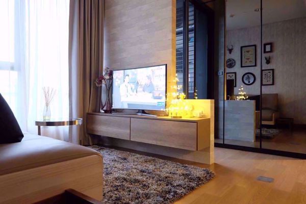 Picture of 1 bed Condo in The Lumpini 24 Khlongtan Sub District C10353