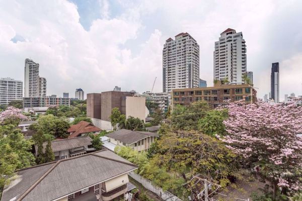 Picture of 2 bed Condo in The 49 Plus 2 Khlong Tan Nuea Sub District C10374