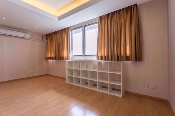 Picture of 3 bed Condo in Tai Ping Towers Khlong Tan Nuea Sub District C10398