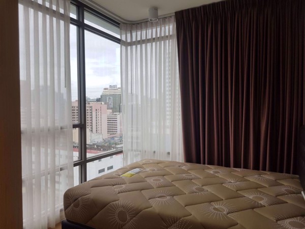 Picture of 2 bed Condo in Siamese Surawong Si Phraya Sub District C10402