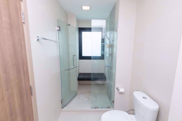 รูปภาพ 1 bed Condo in Condolette Midst Rama 9 Huai Khwang Sub District C10421