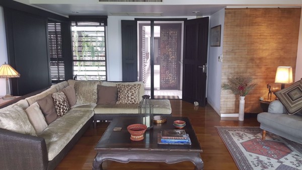 Picture of 3 bed Condo in The Lanai Sathorn Chong Nonsi Sub District C10445