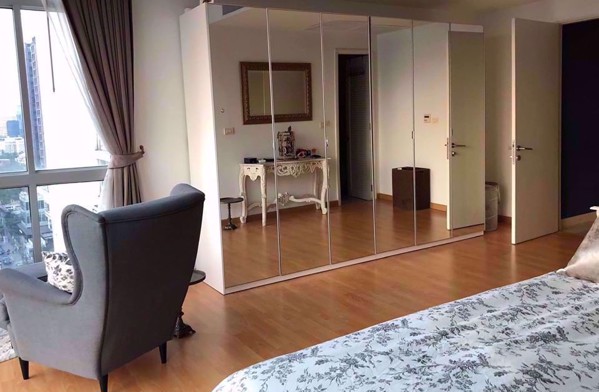 รูปภาพ 3 bed Condo in Nusasiri Grand Phra Khanong Sub District C10504