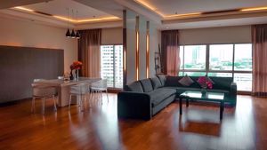 รูปภาพ 4 bed Condo in Royal Residence Park Lumphini Sub District C10543