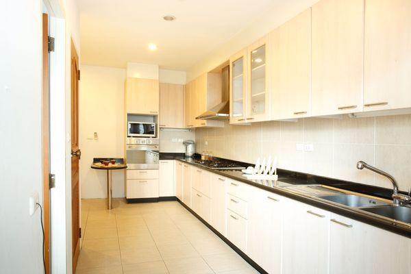 Picture of 3 bed Condo in Chaidee Mansion Khlong Toei Nuea Sub District C10546