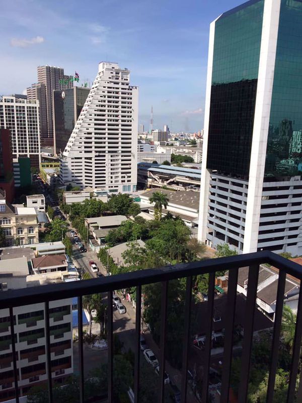 รูปภาพ 1 bed Condo in The Vertical Aree Samsennai Sub District C10559