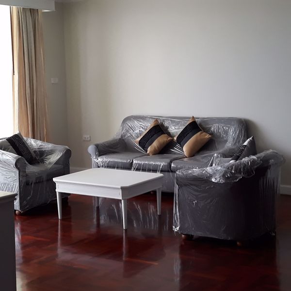 Picture of 3 bed Condo in Le Chateau Mansion Khlong Tan Nuea Sub District C10562