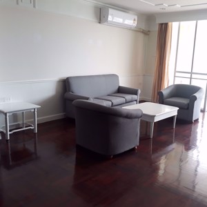 รูปภาพ 3 bed Condo in Le Chateau Mansion Khlong Tan Nuea Sub District C10563