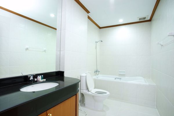 Picture of 3 bed Condo in Chaidee Mansion Khlong Toei Nuea Sub District C10570