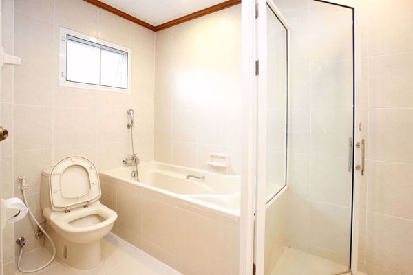 Picture of 3 bed Condo in Chaidee Mansion Khlong Toei Nuea Sub District C10570