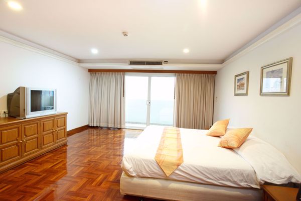 Picture of 2 bed Condo in Chaidee Mansion Khlong Toei Nuea Sub District C10579