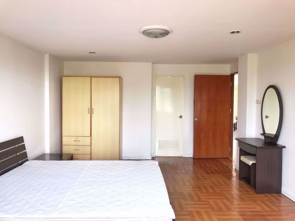 รูปภาพ 2 bed Condo in Lin Court Khlongtoei Sub District C10649