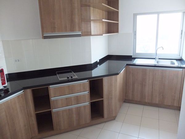 Picture of 1 bed Condo in P.W.T. Mansion Khlongtoei Sub District C10653