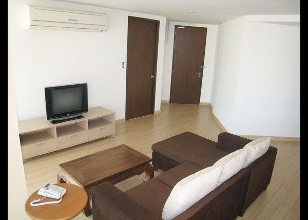 รูปภาพ 2 bed Condo in P.W.T. Mansion Khlongtoei Sub District C10657