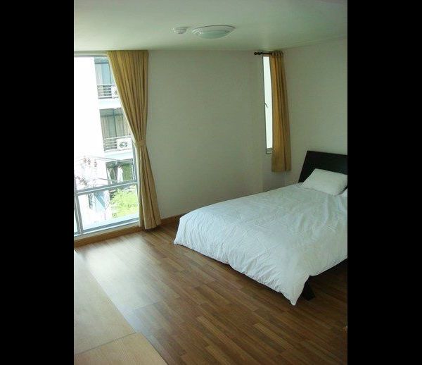 Picture of 3 bed Condo in Y.O. Place Khlongtoei Sub District C10693