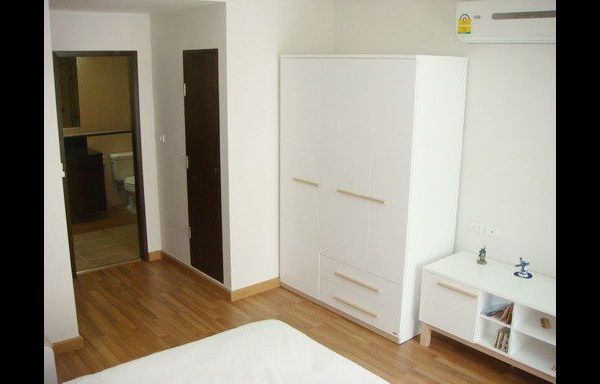 Picture of 3 bed Condo in Y.O. Place Khlongtoei Sub District C10693