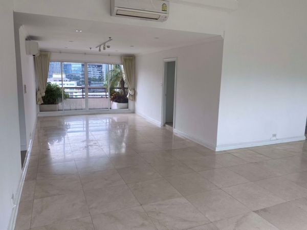 รูปภาพ 3 bed Duplex in Baan Ploenchit Lumphini Sub District D10667