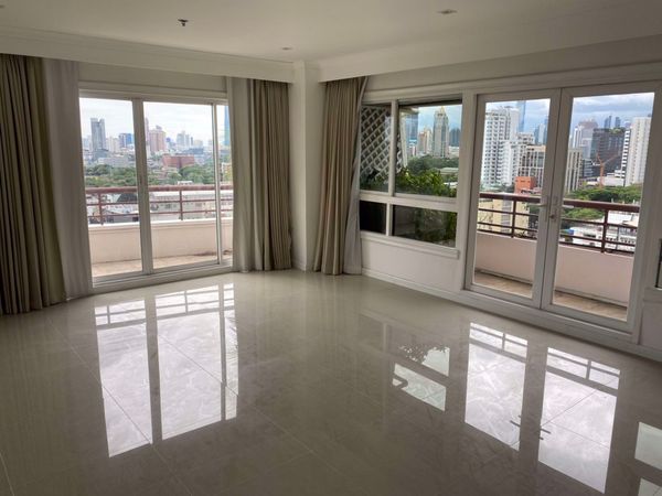 รูปภาพ 3 bed Duplex in Baan Ploenchit Lumphini Sub District D10667