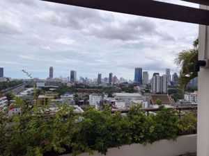 Picture of 3 bed Duplex in Baan Ploenchit Lumphini Sub District D10667