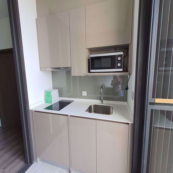 Picture of 1 bed Condo in Whizdom Essence Bangchak Sub District C10704