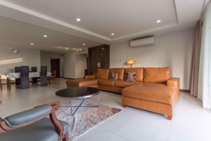 รูปภาพ 3 bed Condo in Vanida Apartment Ekkamai Khlong Tan Nuea Sub District C10706