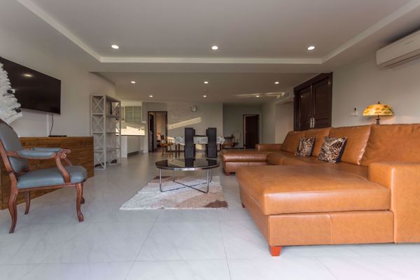 Picture of 3 bed Condo in Vanida Apartment Ekkamai Khlong Tan Nuea Sub District C10706