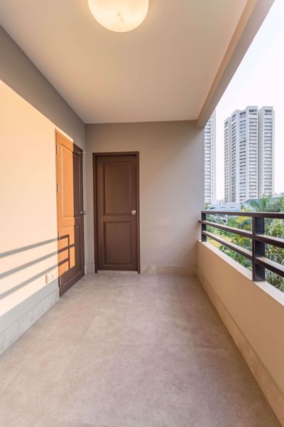 Picture of 3 bed Condo in Vanida Apartment Ekkamai Khlong Tan Nuea Sub District C10706