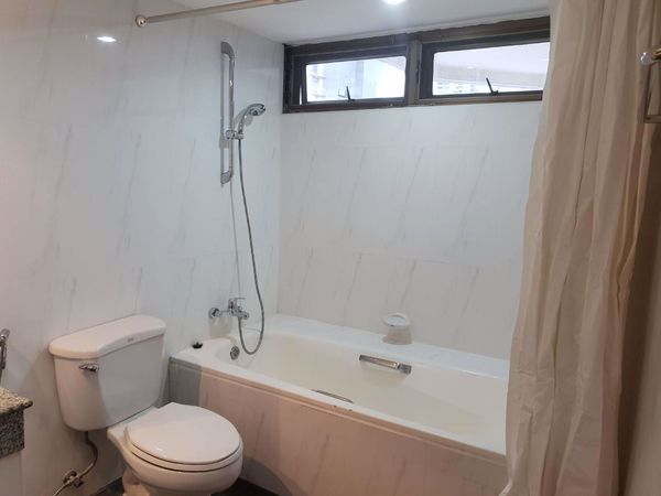 Picture of 3 bed Condo in Asa Garden Khlongtan Sub District C10834