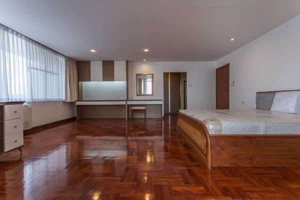 Picture of 3 bed Condo in Asa Garden Khlongtan Sub District C10839