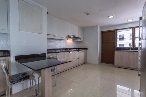 Picture of 3 bed Condo in Asa Garden Khlongtan Sub District C10839