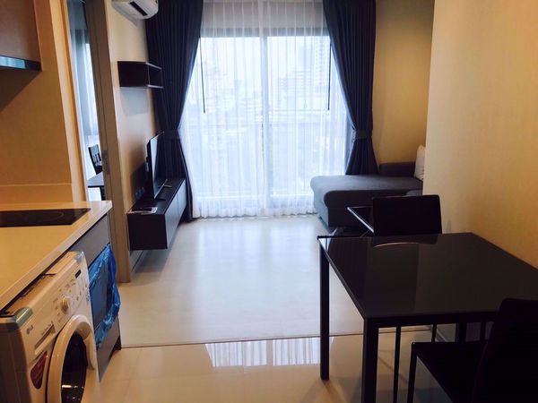 Picture of 1 bed Condo in Rhythm Sukhumvit 36-38 Phra Khanong Sub District C10870