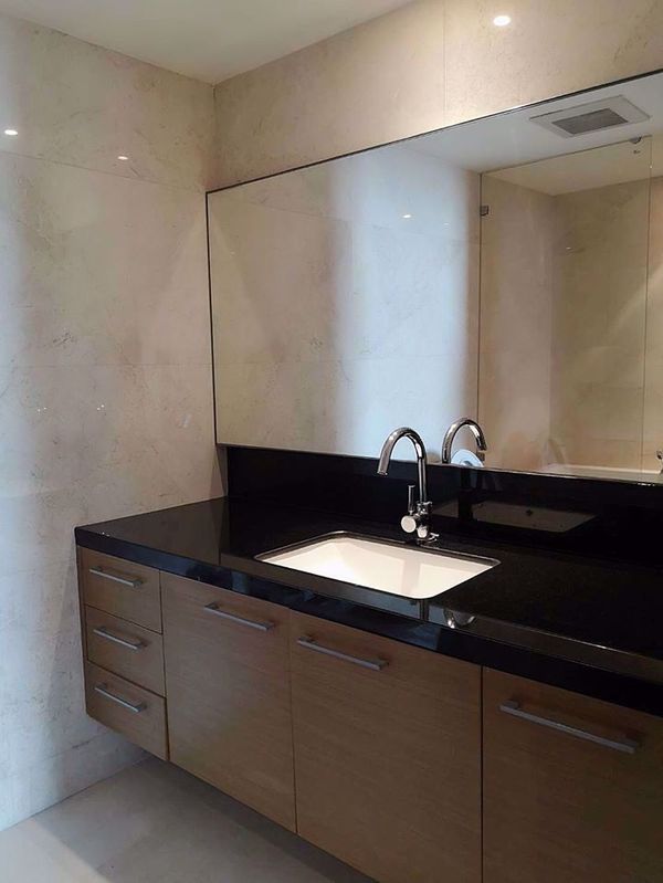 รูปภาพ 2 bed Condo in Eight Thonglor Residence Khlong Tan Nuea Sub District C10880