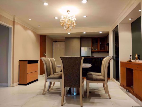 รูปภาพ 1 ห้องนอน Condo ในโครงการ Regent Royal Place 1 Lumphini Sub District C10885