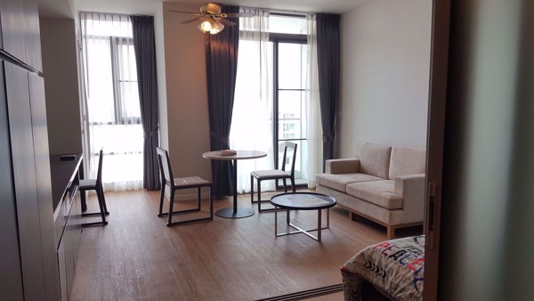 Picture of 1 bed Condo in Siamese Surawong Si Phraya Sub District C10905